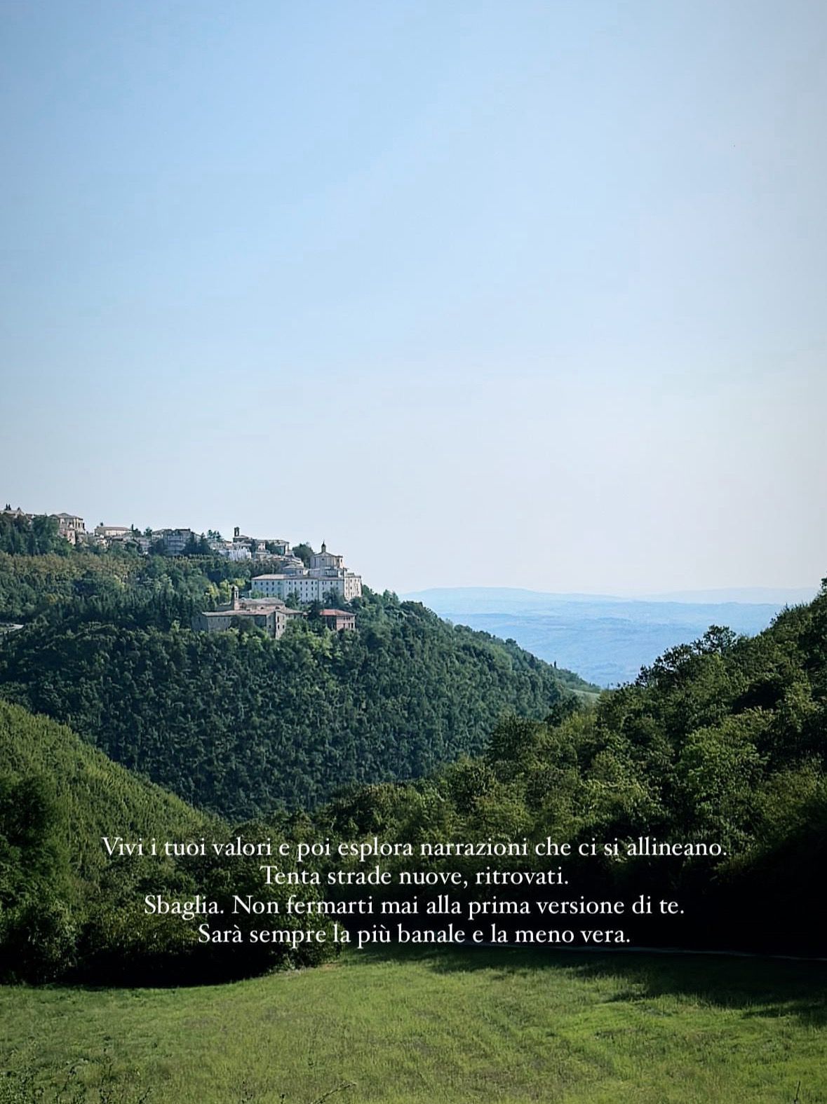 sentieri, italia, natura, itinerari, cingoli, balcone delle marche, lago di castricioni, arcobaleno beach,, percorsi, connessione, interconnessione, meditazione, bosco